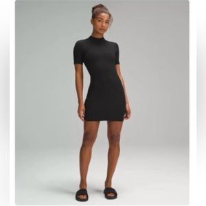 Lulu lemon mini black dress